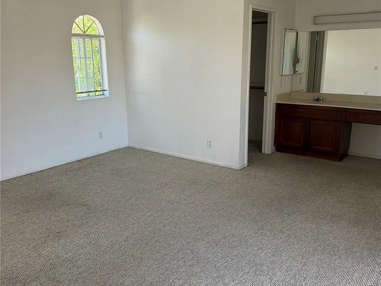 4246 La Rica Ave #A — Photo 7