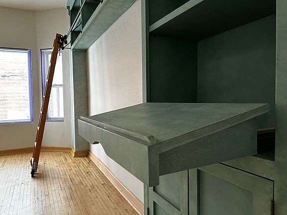 5th image of 123 N Broadway St #2