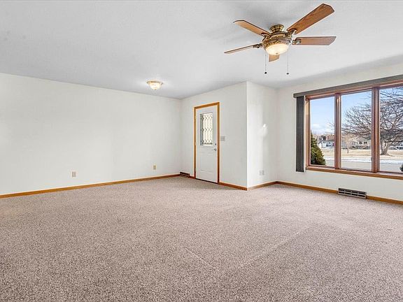 4th image of 2414 Carstensen Dr