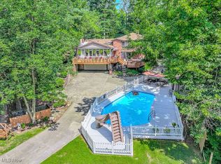 29936 Ridge Rd, Wickliffe, OH 44092