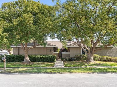 10077 Linden Place Dr, Seminole, FL, 33776