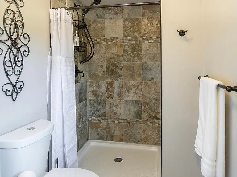 28222 Saint Louise Dr — Photo 25