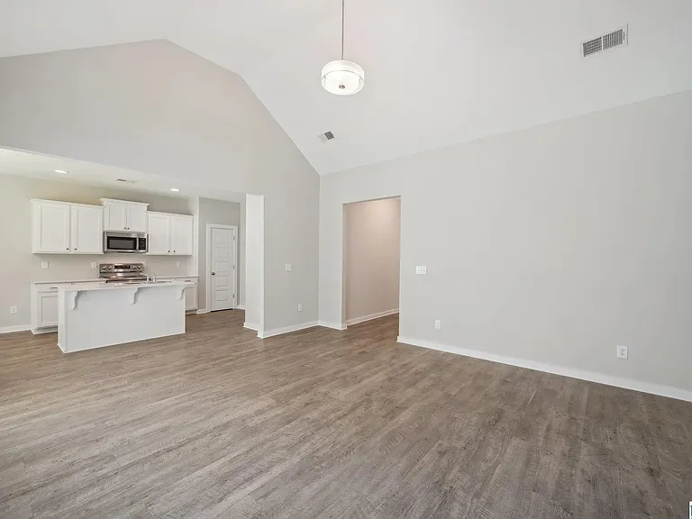 7944 Saint James Dr — Photo 16
