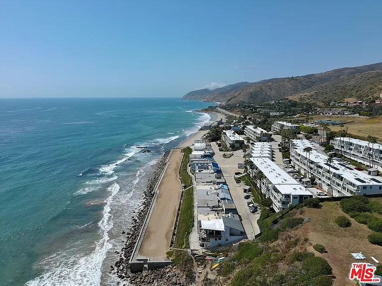 11874 Beach Club Way — Photo 38
