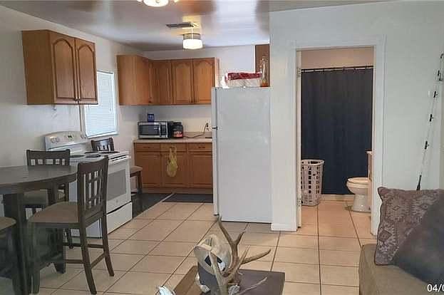 2nd image of 4425 Dietz Rd