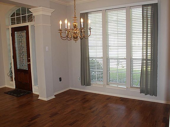 5th image of 3706 Clover Valley Dr