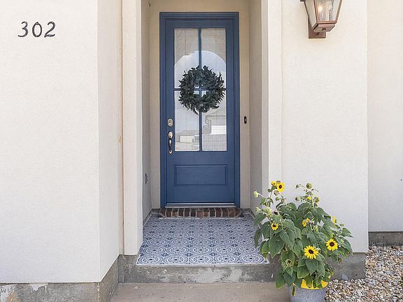 4th image of 302 Parker Ln