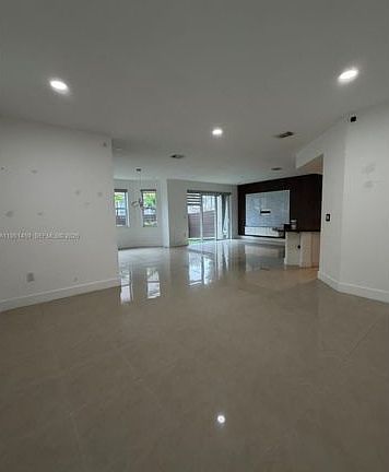 3rd image of 8415 NW 108th Pl