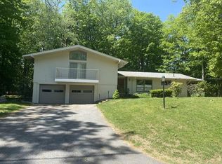 29 Fairlawn Ave, Gardner, MA 01440