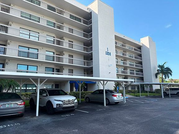 2nd image of 1324 Pasadena Ave S APT 206
