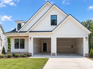 5689 Skyla South Way, Ooltewah, TN 37363