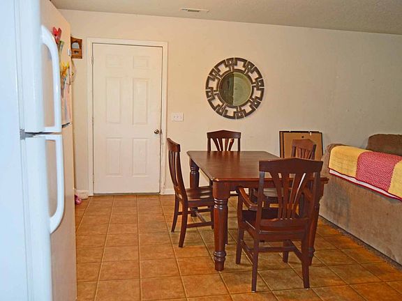 4th image of 102 McClard St