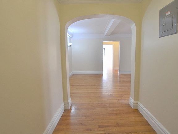 3rd image of 95 Christopher St APT 3J