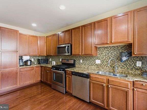 5th image of 2968 Chinkapin Oak Ln
