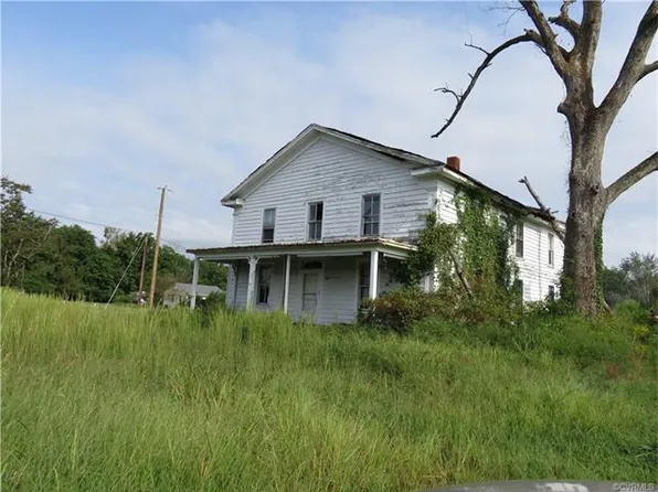 129 Maifeld Ave, Waverly, VA 23890