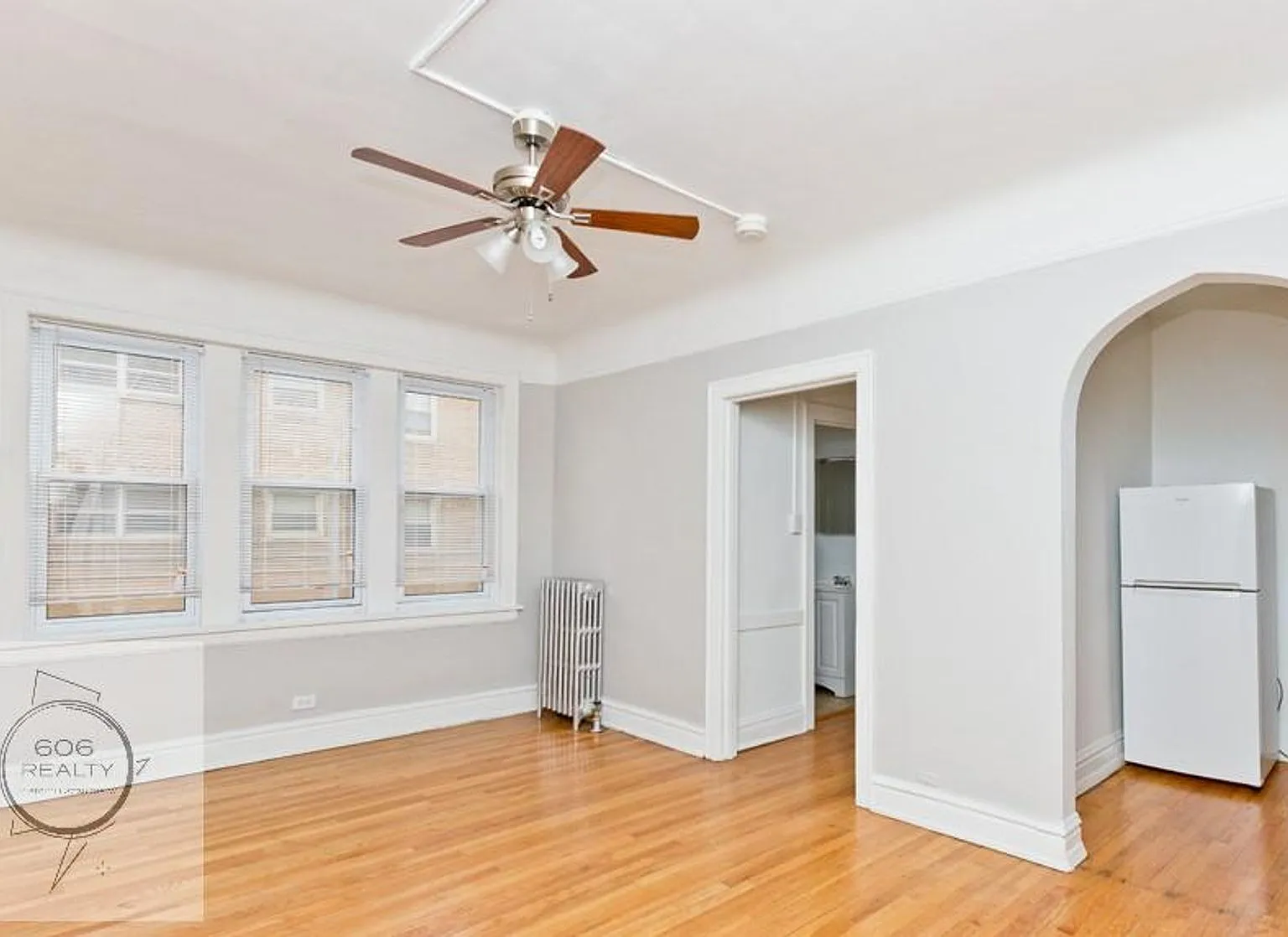 7542 Adams St — Photo 2