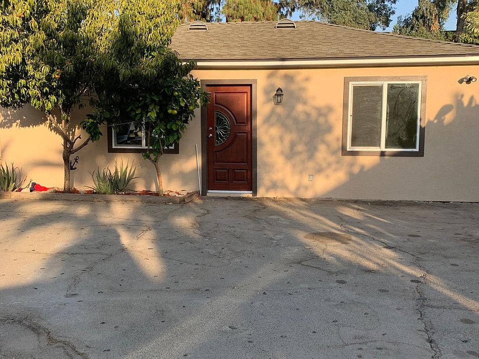 1st image of 9532 Aqueduct Ave