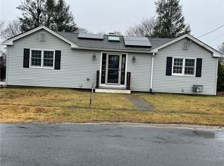25 Duchess Rd, Cumberland, RI 02864