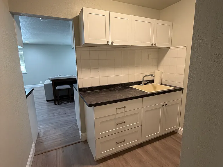 1754 Ironwood Dr — Photo 8