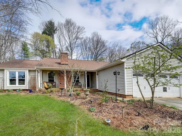 17 Marlwood Ct #127, Asheville, NC 28804