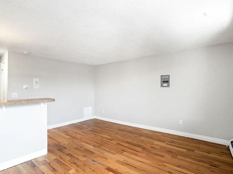 222 Logan — Photo 46