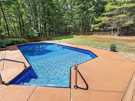 2nd image of 341 Sweet Hill Rd