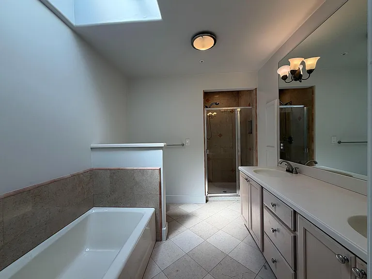 2050 Divisadero St #3 — Photo 49