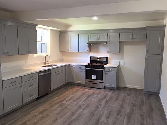 5th image of 601 Illinois Ct APT 5