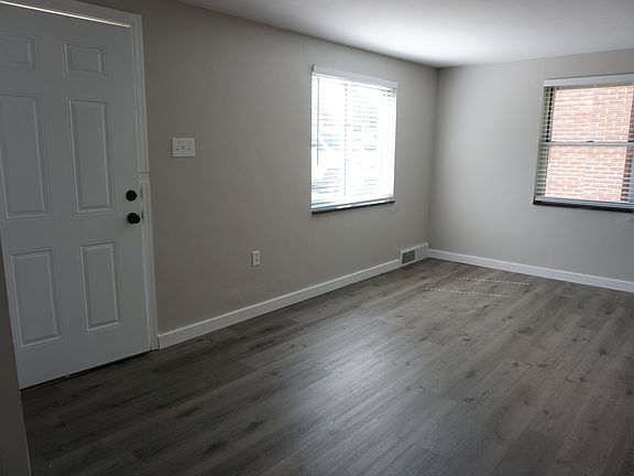 4th image of 3205 Glendale Ave