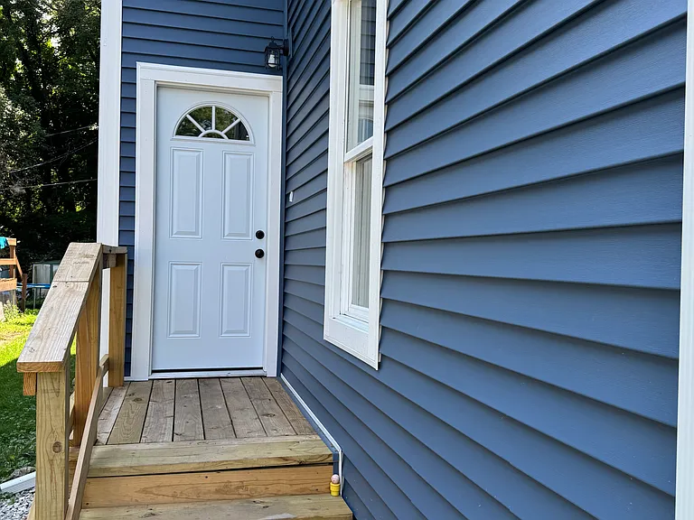 412 Warwick St — Photo 7