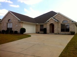 1106 Wynnewood Dr, Glenn Heights, TX 75154