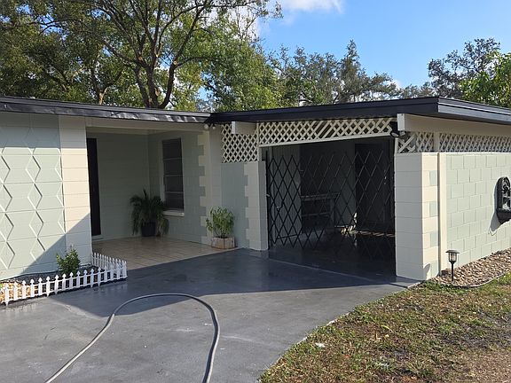 2nd image of 11603 N Blvd