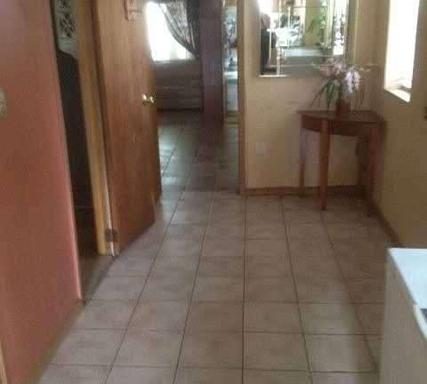 5th image of 326 Thieriot Ave