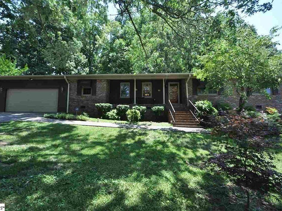 1st image of 17 Engel Dr