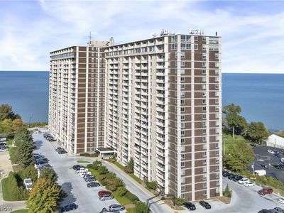 12900 Lake Ave Penthouse 8, Lakewood, OH, 44107