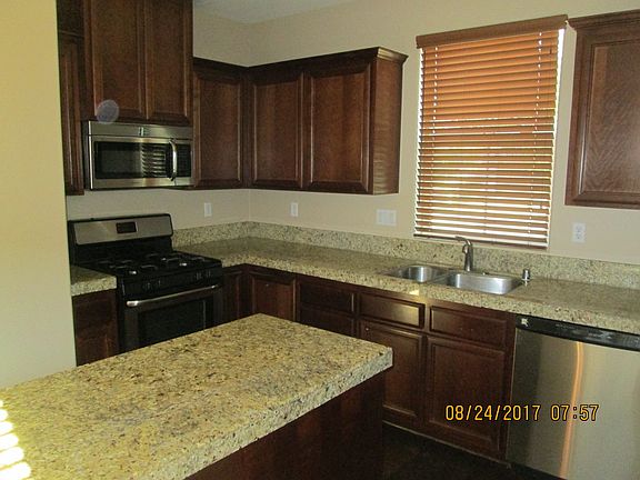 3rd image of 501 Candela Cir