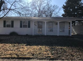 1960 Lindsay Ln, Florissant, MO 63031