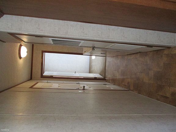 730 hall and laundry