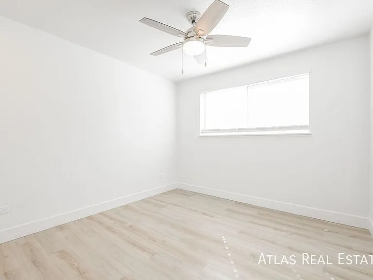 2560 N Ogden St — Photo 10
