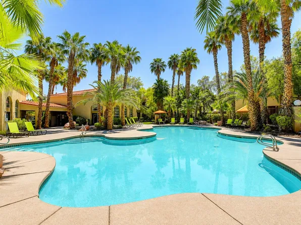 Spanish Wells Apartments