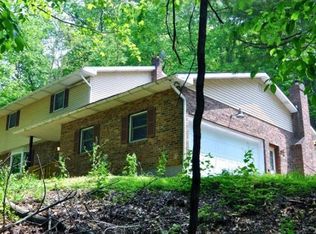 2504 Alpine Dr, Hellertown, PA 18055