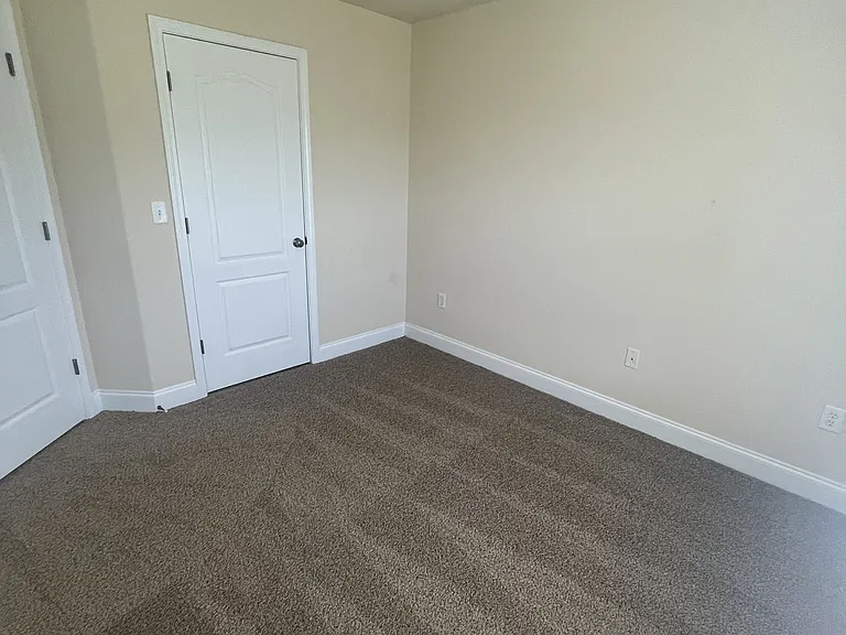 148 Old Ivy Rd — Photo 15