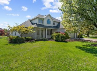 4040 W Shore Ct, Newport, MI 48166