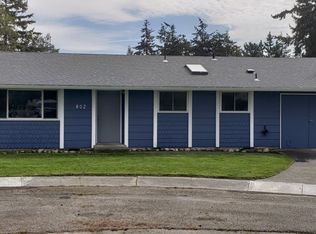 802 NW Frigate St, Oak Harbor, WA 98277