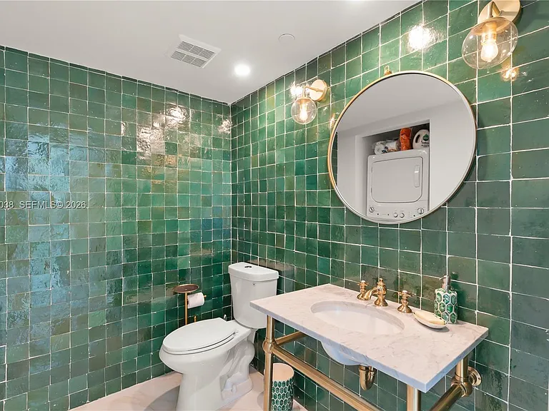 6000 Indian Creek Dr #5B — Photo 30