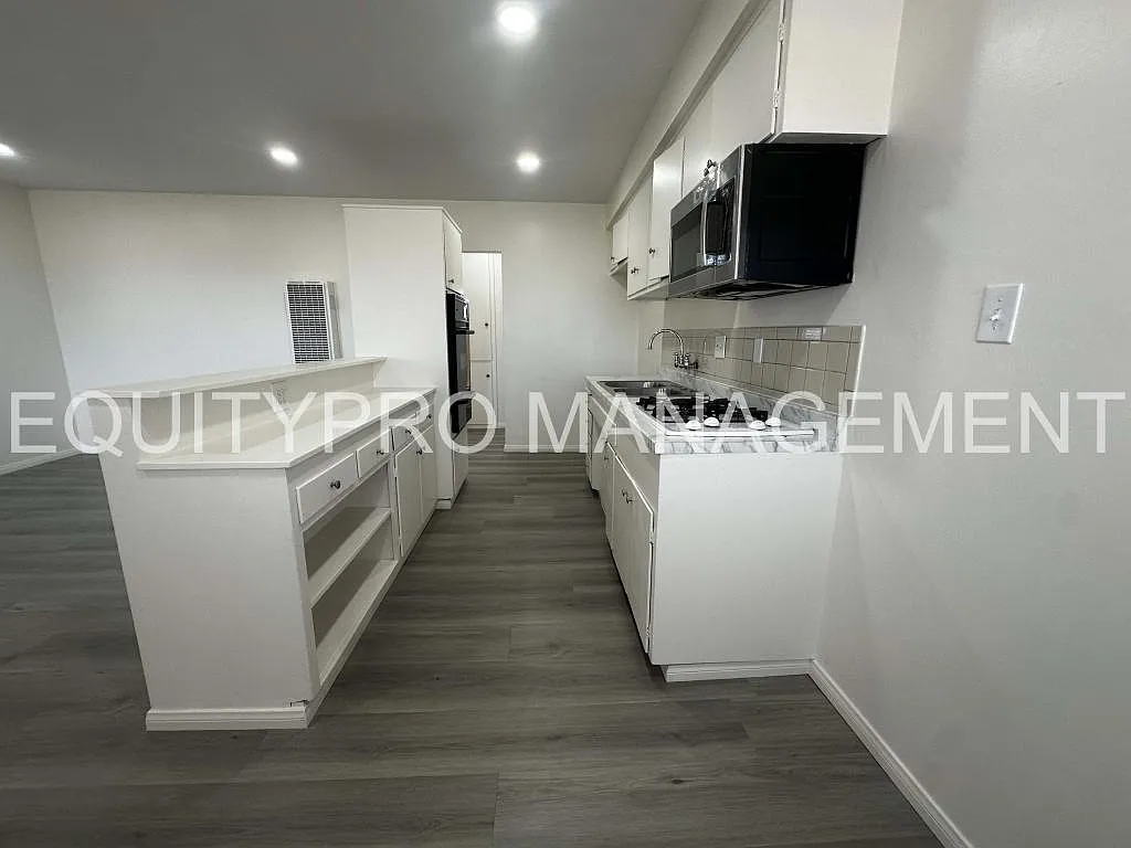 7252 Newlin Ave. #5 Whittier, CA — Photo 4