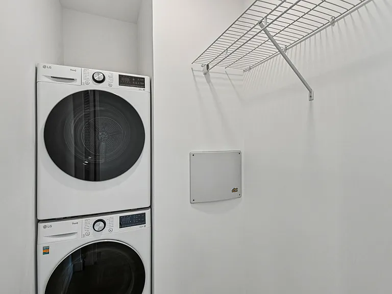 The Nest at Lincoln Park West — Photo 49