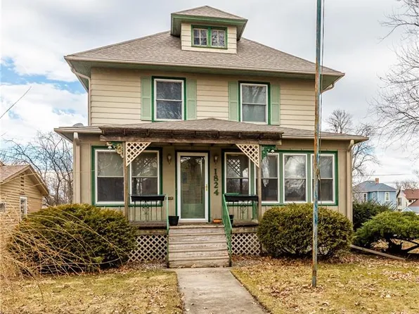 1824 Warford St, Perry, IA 50220