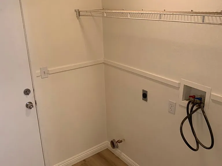 102 Goldenrod Ave — Photo 26