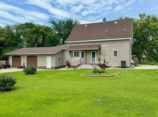 10 S Emil Ave, Rosholt, SD 57260